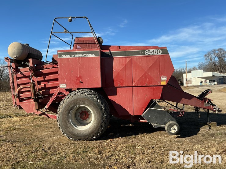 1990-case-ih-8580-image-4
