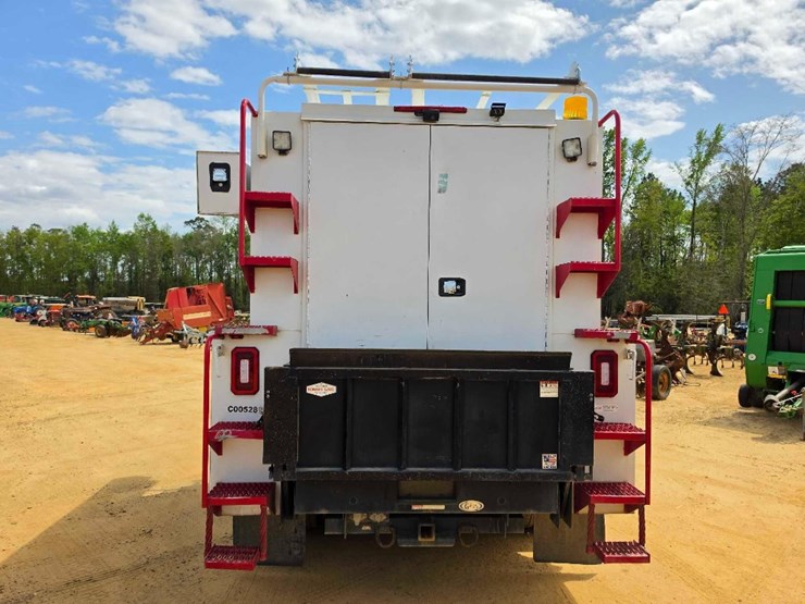 2019-ford-f550-xl-image-8