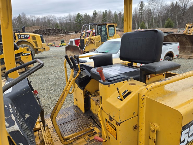 deere-550g-lt-image-35