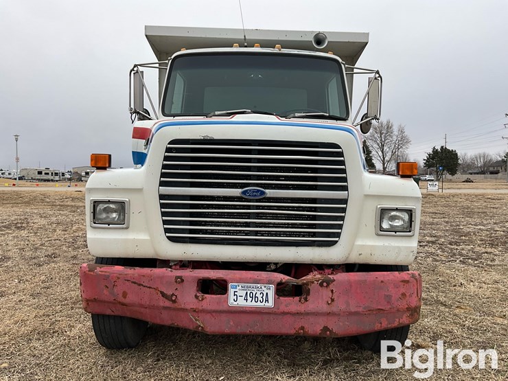 1993-ford-ln8000-image-2