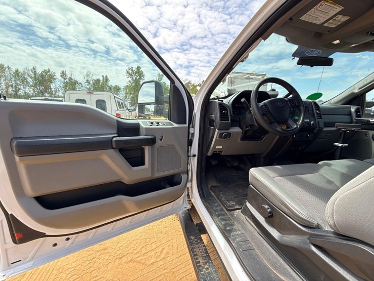 2019-ford-f250-xl-image-14