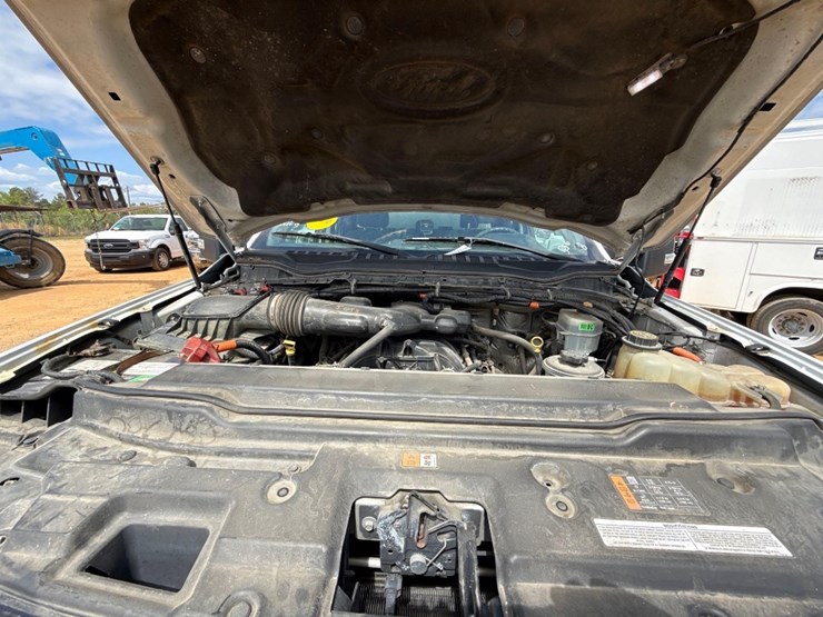 2017-ford-f550-xl-image-20