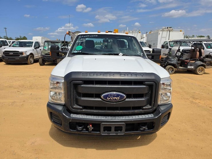 2015-ford-f350-image-5