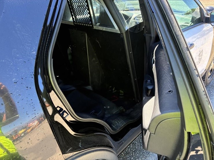 2017-ford-explorer-police-interceptor-image-10