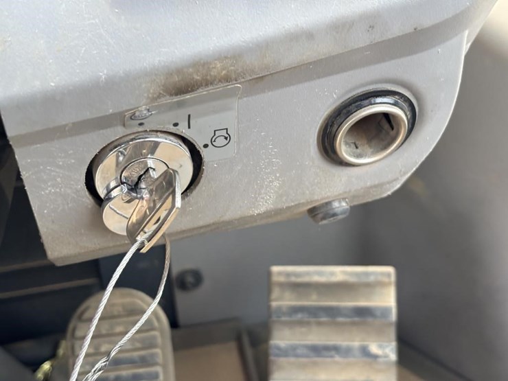 komatsu-wa380-8-image-38