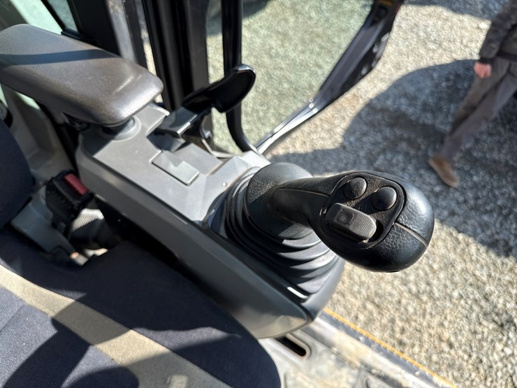 2011-caterpillar-336e-image-99