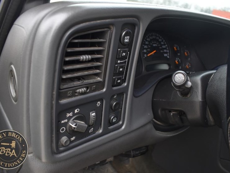 2003-gmc-sierra-1500-slt-image-22