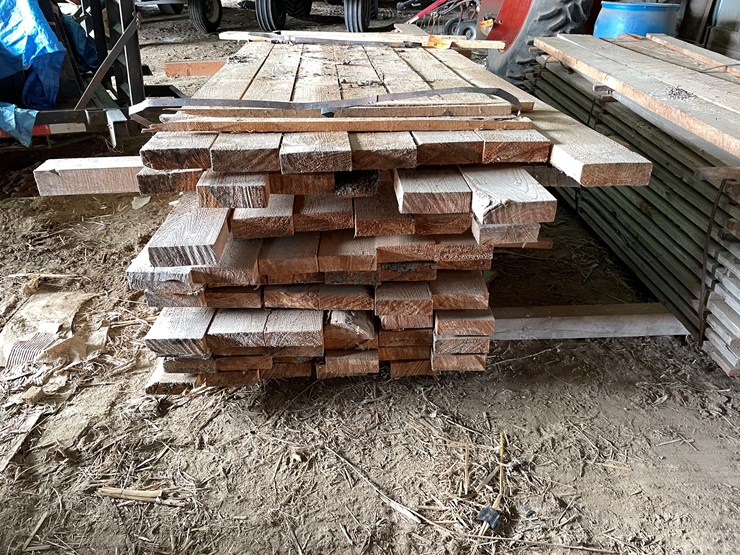 #2391-•-assorted-2"-lumber-image-5