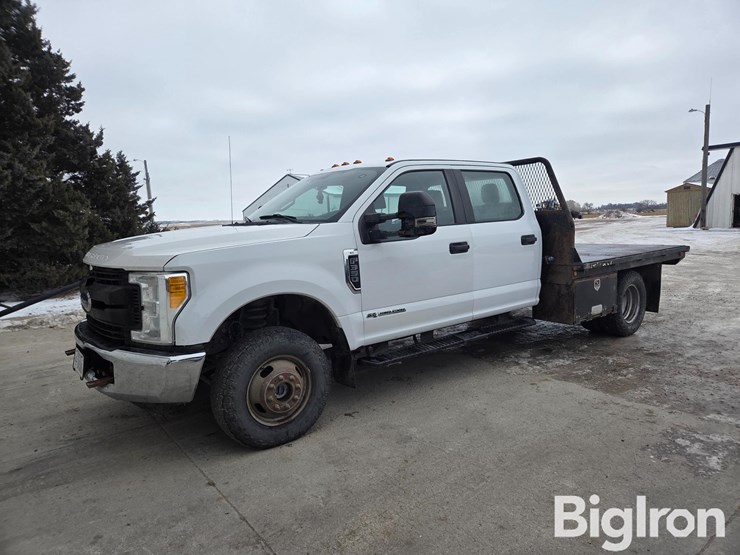 2017-ford-f350-image-1