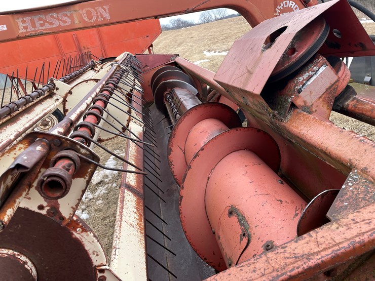 hesston-1014-image-10