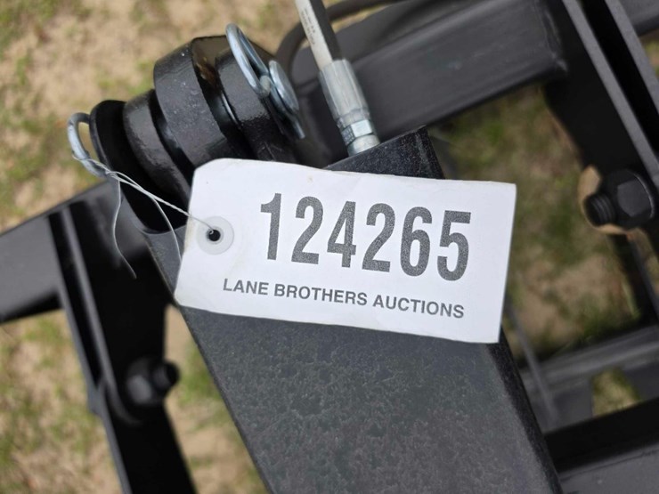 --new-j-bar-skid-steer-66"-root-grapple-image-6