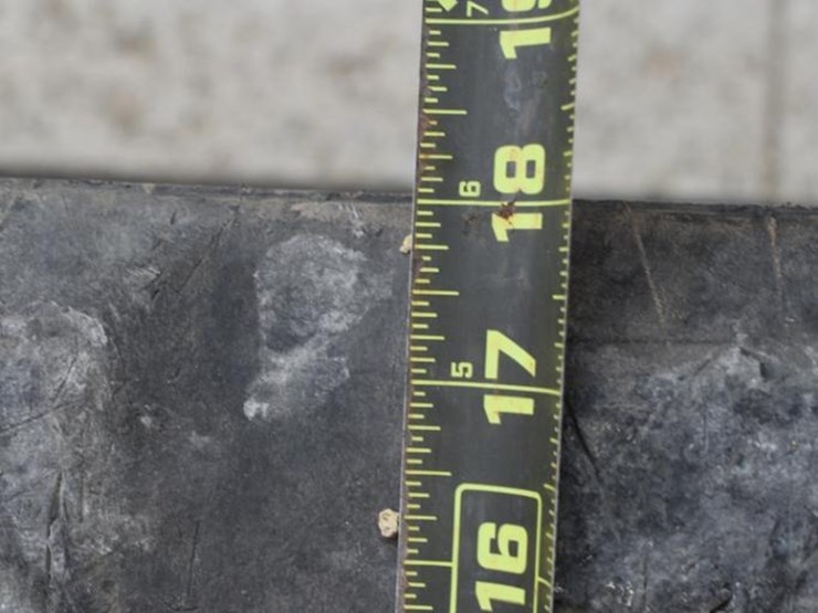 2021-deere-333g-image-12