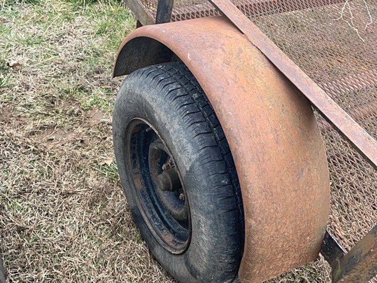 5x8-tilt-trailer-mesh-floor-image-4