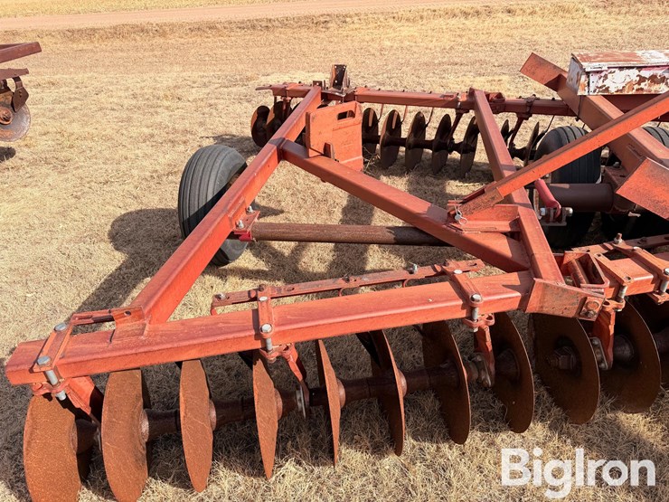 international-490-image-7