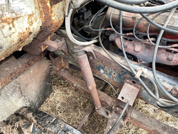 #113-•-1982-international-1754-single-axle-grain-truck-(has-wi-title)-image-44