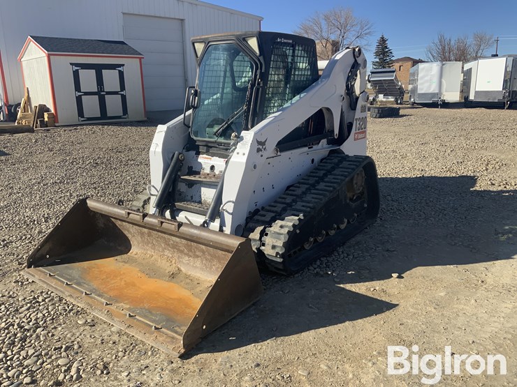 2008-bobcat-t320-image-1