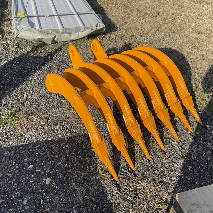 2026 CATERPILLAR 305