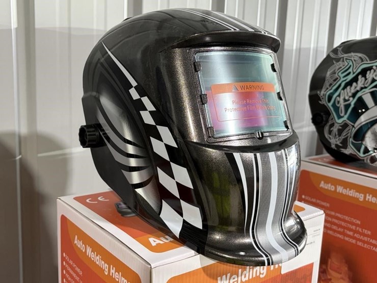 auto-darkening-welding-helmet-(qty-2)-image-3