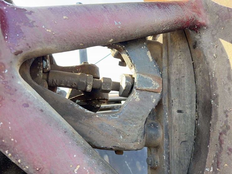 1910-advance-rumely-steam-traction-engine-image-43