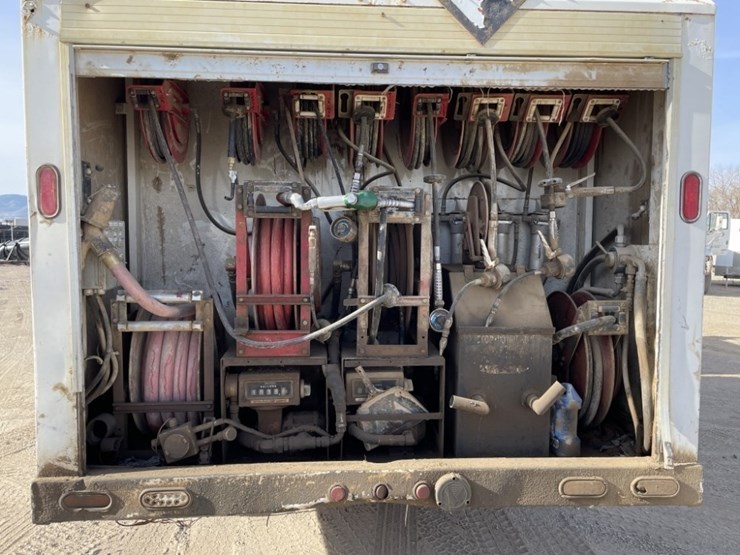 2008-international-7500-t/a-fuel-&-lube-truck-image-13