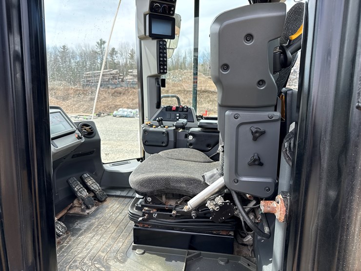 caterpillar-972-image-33