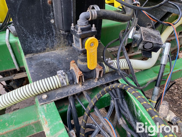 john-deere-1750-image-20
