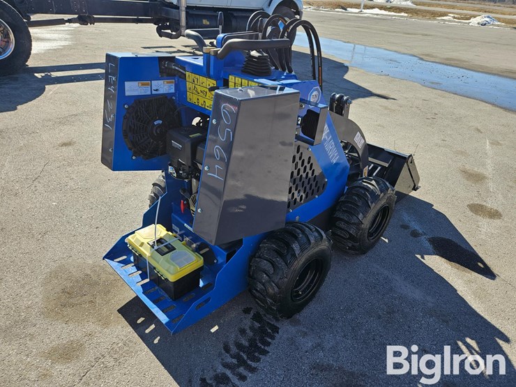 2025-massey-ferguson-730-image-5