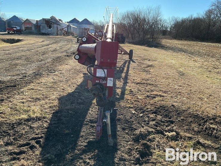 hutchinson-/mayrath-10-82-swing-away-auger-image-2