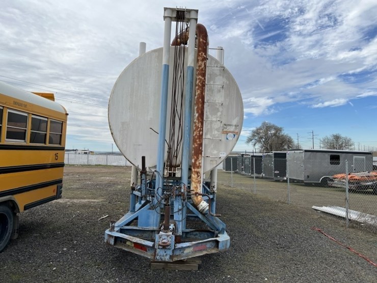 10,000-gallon-towable-water-tower-image-5
