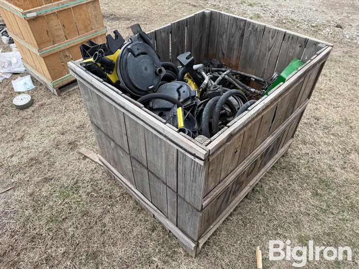 john-deere-seedtubes-w/sensor-&-mini-hoppers-image-7