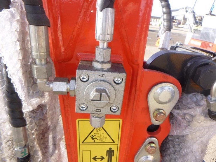 2026-tpm-18hs-hydraulic-excavator-image-14