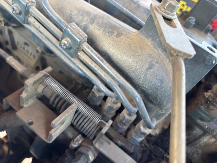 1999-kubota-r520-image-37