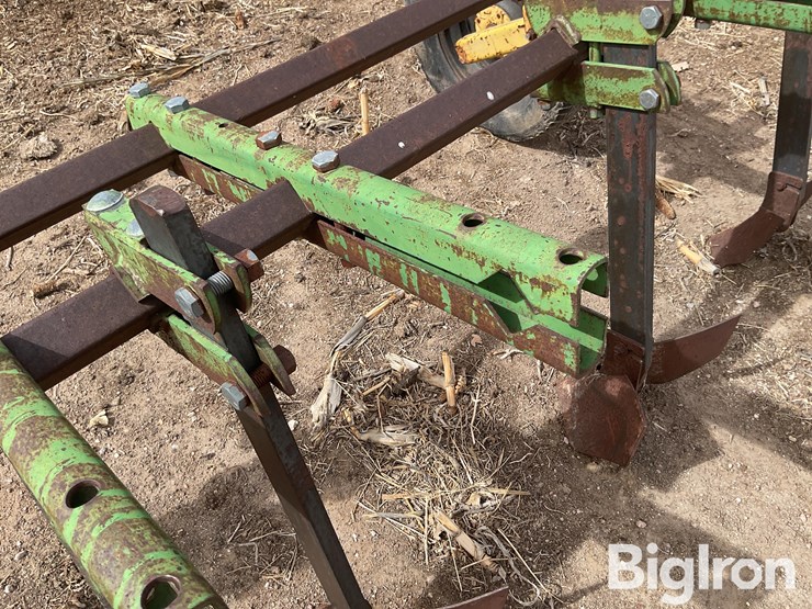 john-deere-7-image-17