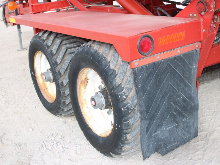 #1064-•-2009-morris-mfg-pro-ag-auto-align-bale-runner-16k-image-33