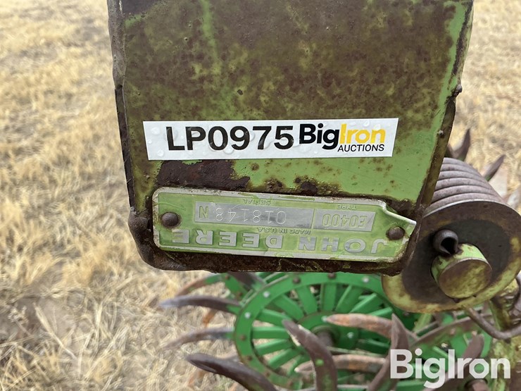 john-deere-400-image-16