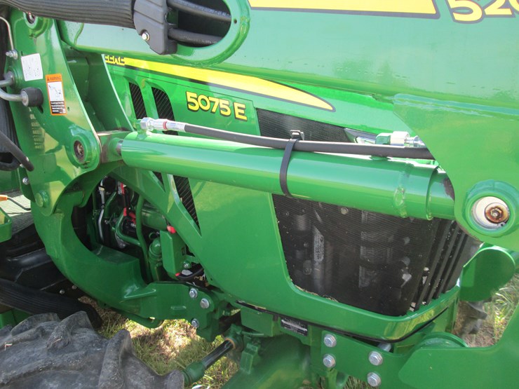 john-deere-5075e-image-33