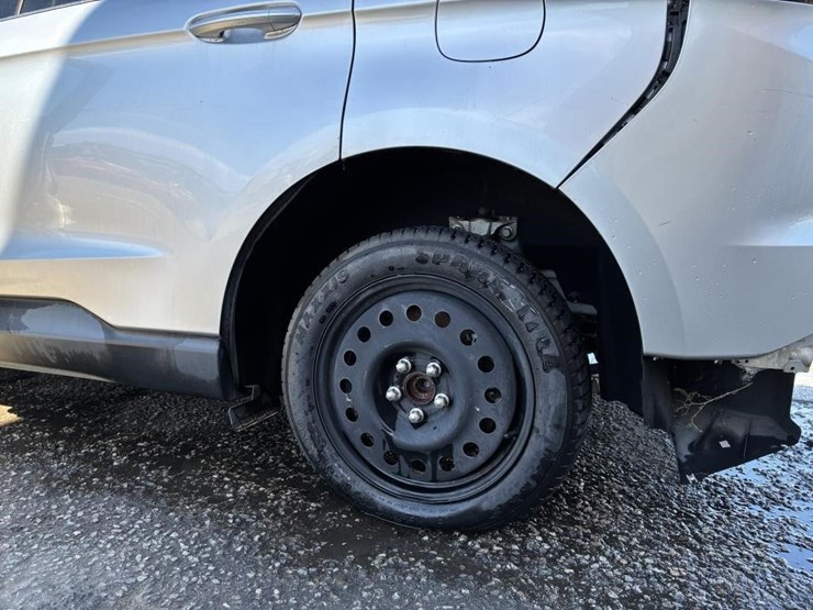 2018-ford-edge-sel-image-5