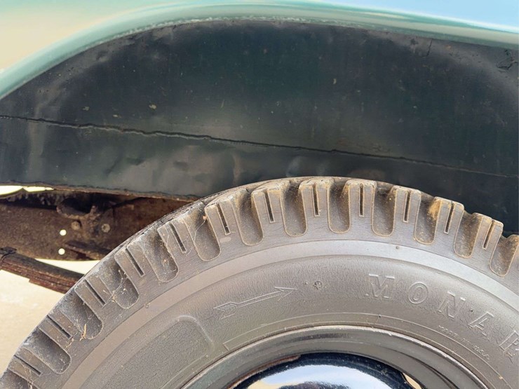 1951-international-l-112-image-71