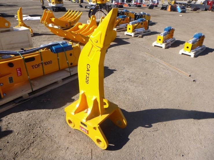 caterpillar-320-image-2