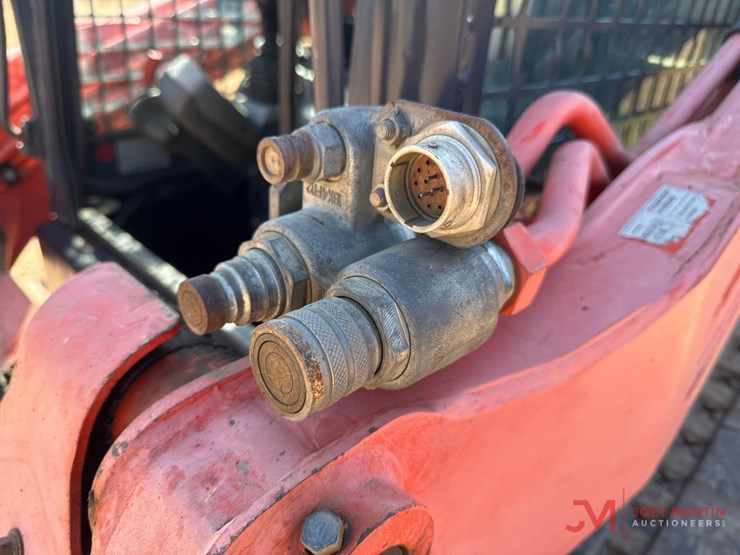 kubota-svl75-2-image-12