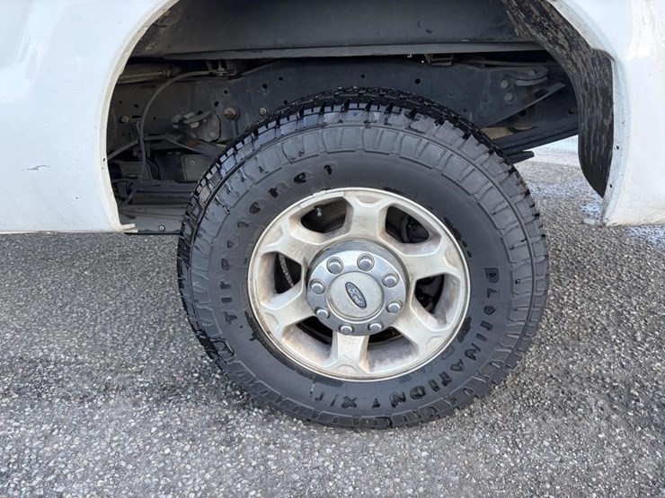 2016-ford-f250-xlt-image-5