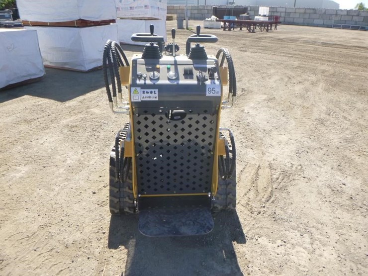 sdlanch-sdll60-skid-steer-track-loader-image-8