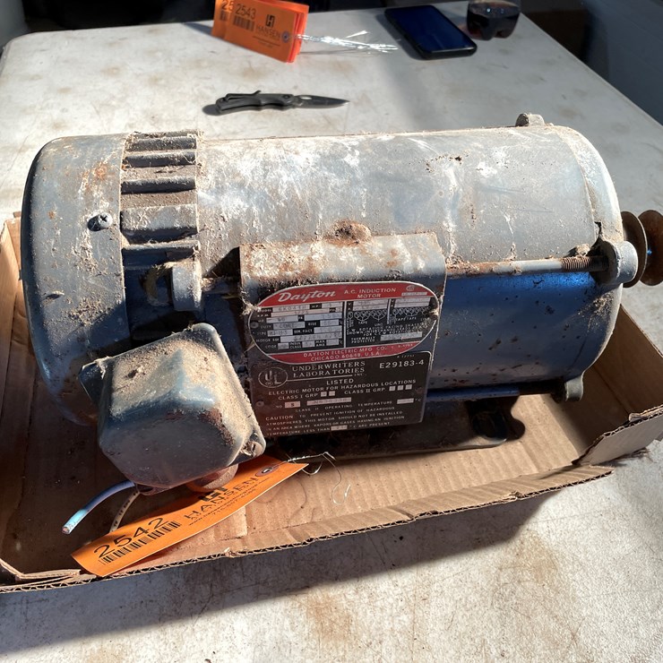 #2542 • Dayton Electric Motor