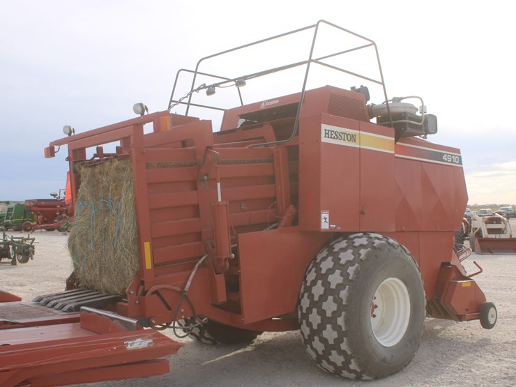 hesston-4910-image-7