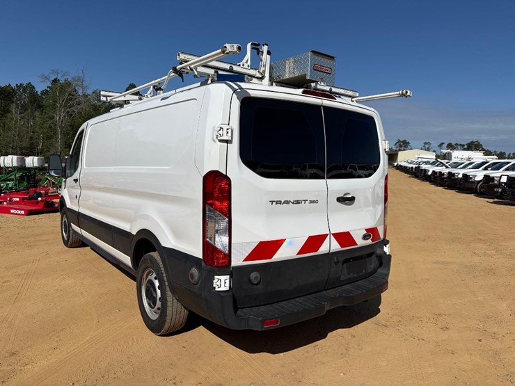 2019-ford-f350-image-3