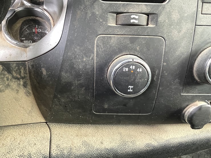 2007-chevrolet-silverado-3500-image-40