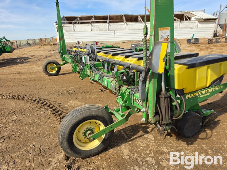 john-deere-1730-image-14