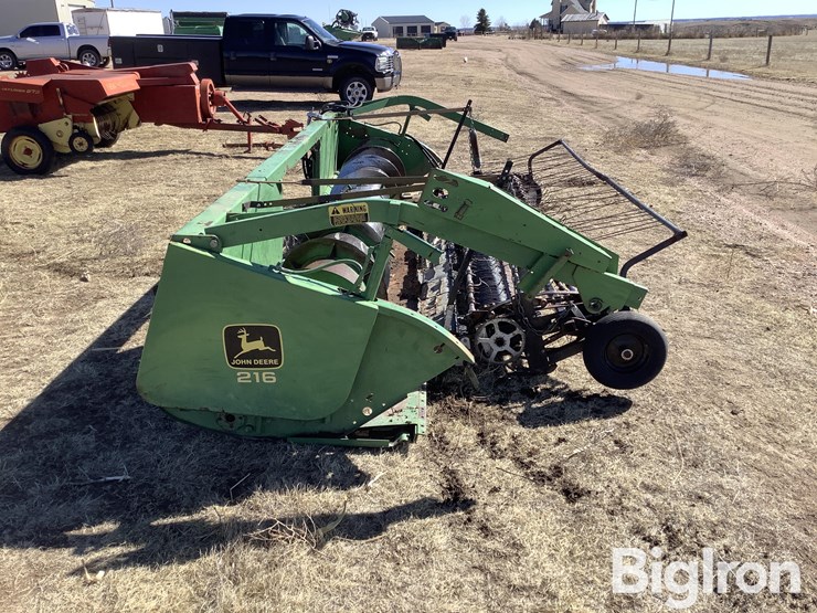 john-deere-216-image-4