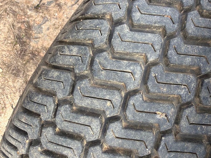 gravely-gtx-52-zero-turn-mower-image-6