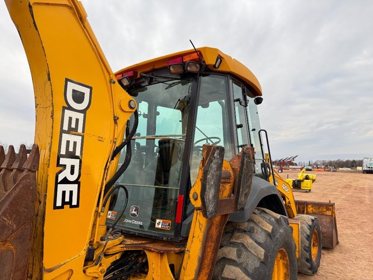 john-deere-410-image-17